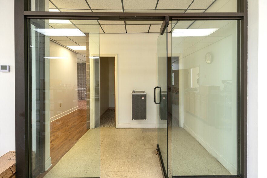 More Photos Of 5982 E Molloy Rd, Mattydale Medical For Sale