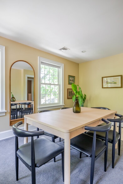 More Photos Of 16 Hudson St, Kinderhook Storefront Retail Residential For Lease