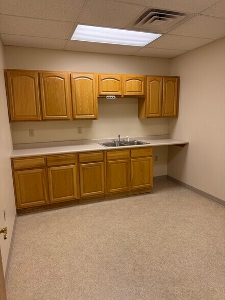 More Photos Of 200 Brush Run Rd, Delmont Office For Lease