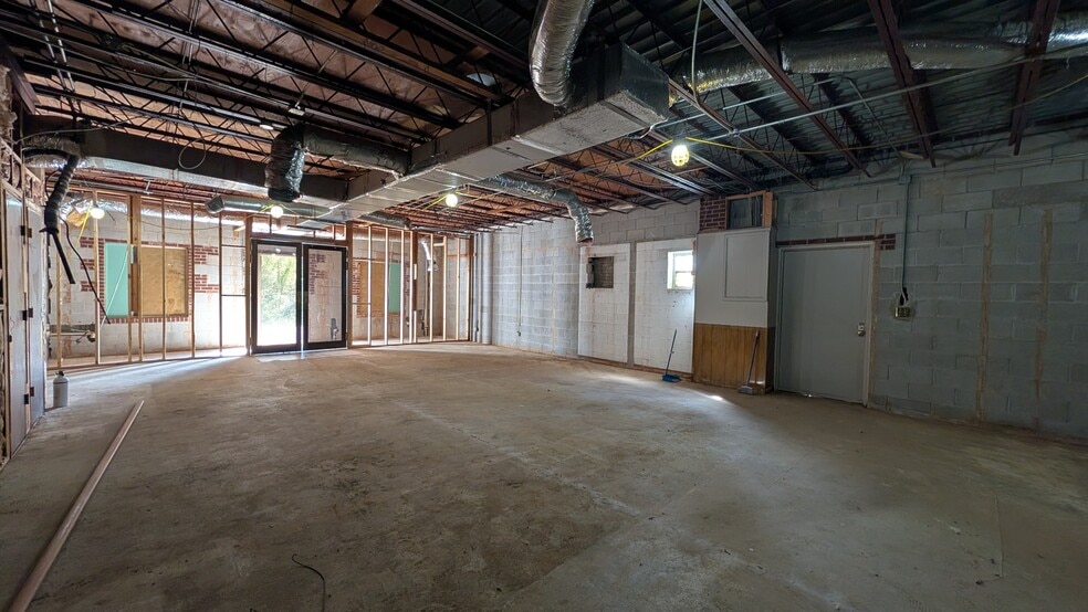 More Photos Of 1111 Miller Ave, Columbia Office Residential For Sale