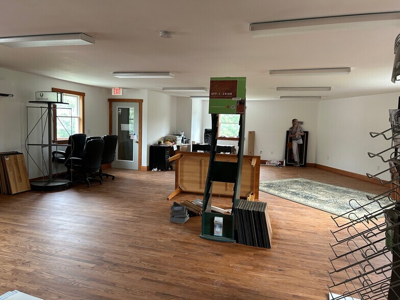 More Photos Of 2617 Hartford Ave. Ave, White River Junction Office For Sale