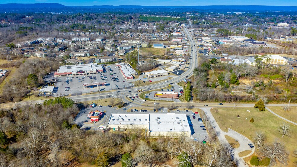 More Photos Of 1414 Jenkins Rd, Chattanooga Storefront For Lease