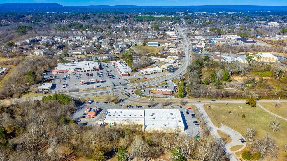 More Photos Of 1414 Jenkins Rd, Chattanooga Storefront For Lease