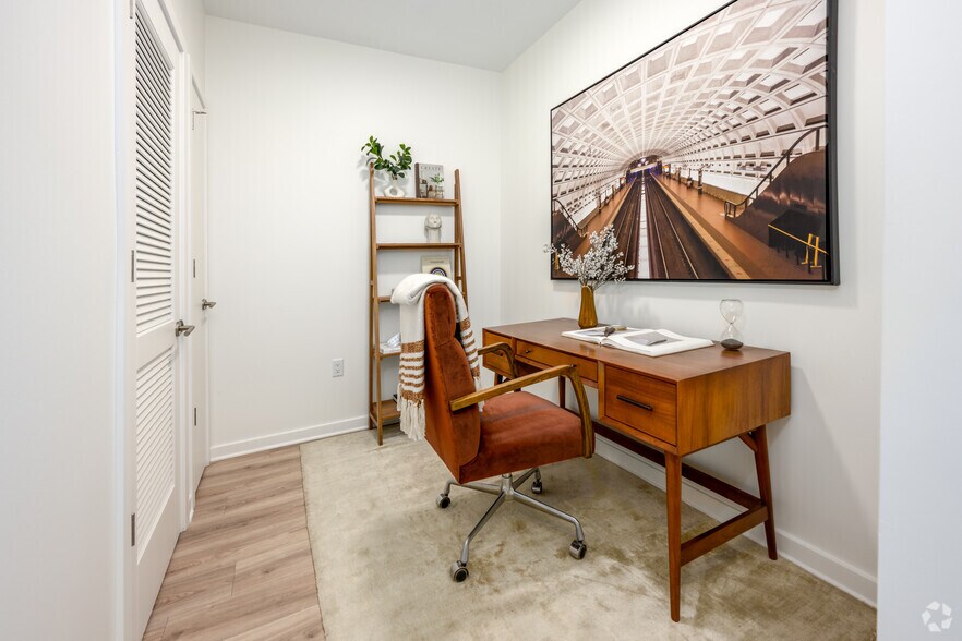 More Photos Of 5300 Wisconsin Ave, Washington Apartments For Lease