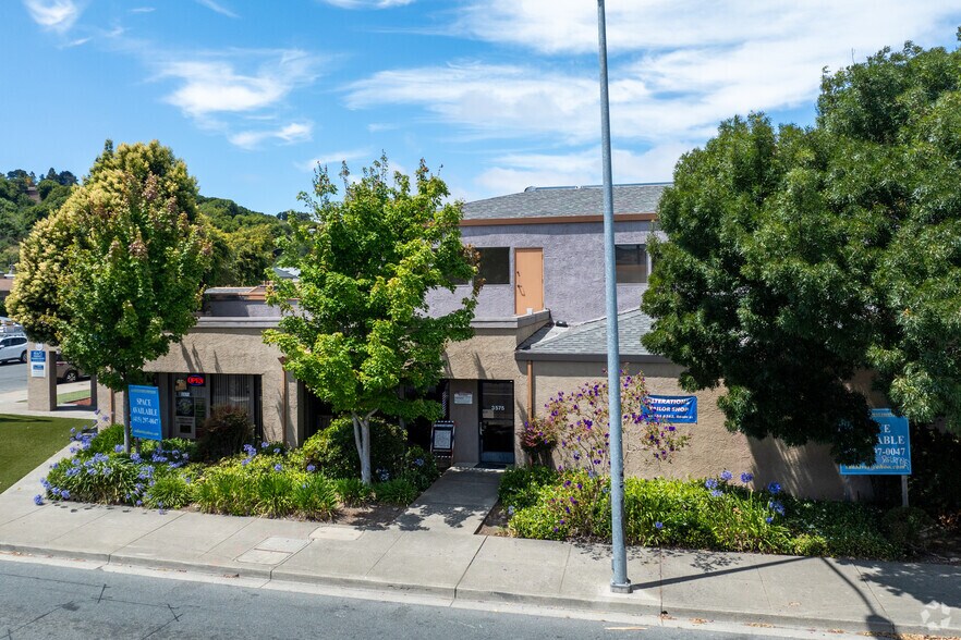 More Photos Of 3575 San Pablo Dam Rd, El Sobrante Office For Lease