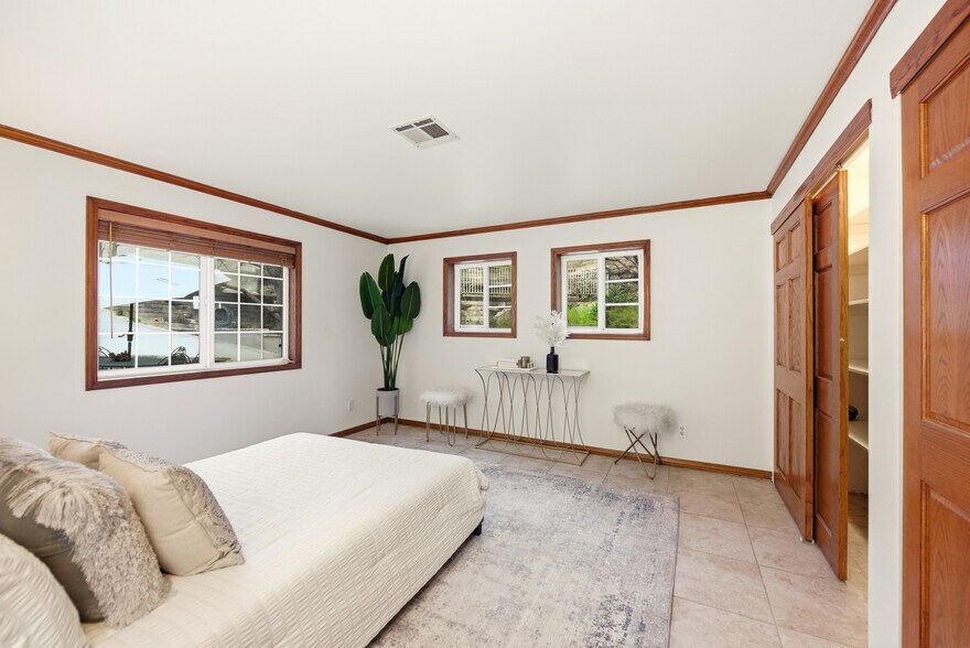 More Photos Of 12141 Wildwood Trl, Kagel Canyon Specialty For Sale