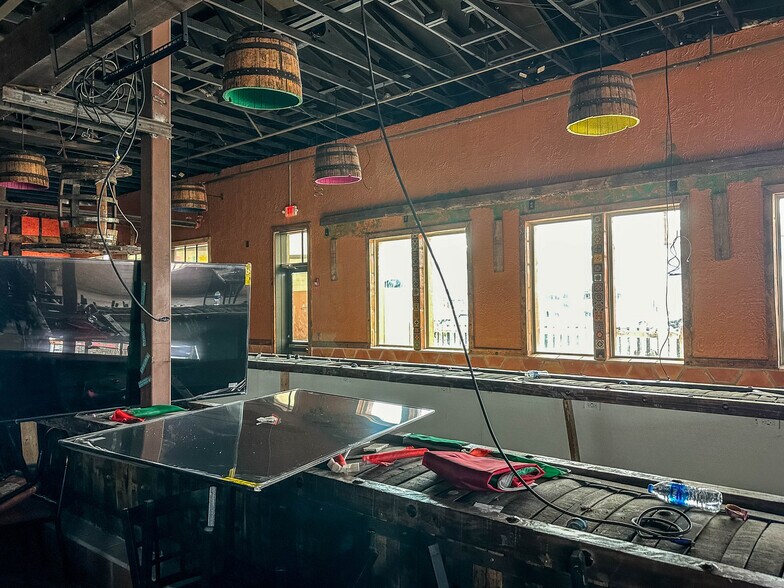 More Photos Of 17381 Tomball Pky, Houston Restaurant For Sale