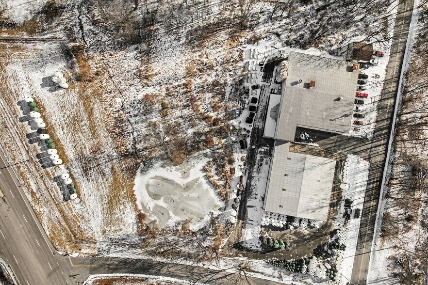 More Photos Of 187 S Meadow Ln, Hummelstown Industrial For Sale