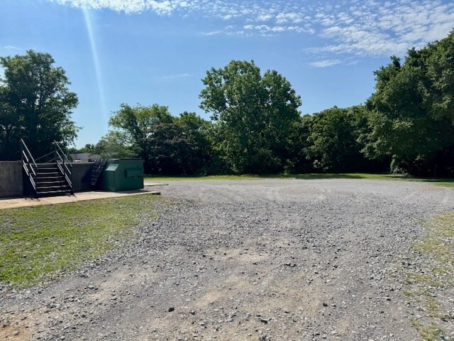 More Photos Of 7121 Cockrill Bend Blvd, Nashville Warehouse For Lease