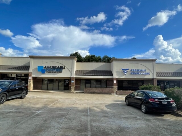 More Photos Of 1300-1302 Lafayette Pky, Lagrange Storefront For Lease