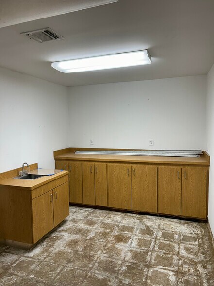 More Photos Of 4928 North St, Nacogdoches Office For Lease