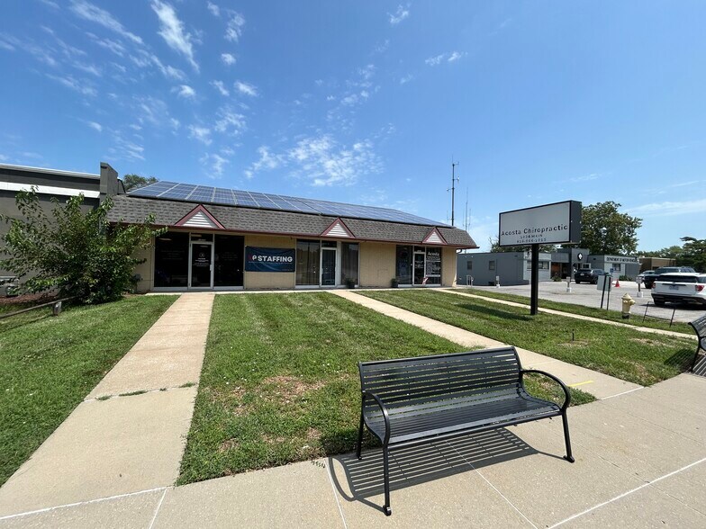 Primary Photo Of 1020 Main St, Grandview Office For Sale