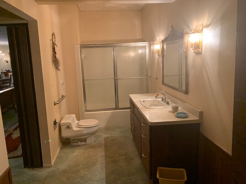 More Photos Of 47 N Main St, Honeoye Falls Flex For Sale