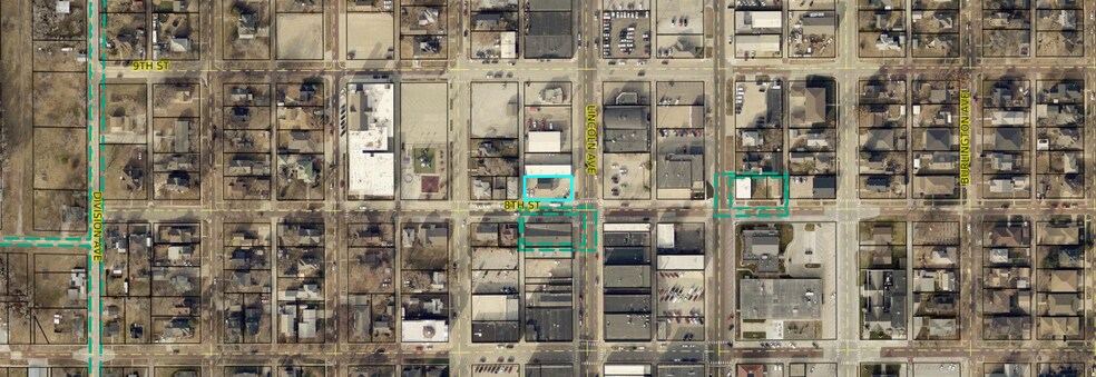 More Photos Of 803 N Lincoln Ave, York Flex For Sale