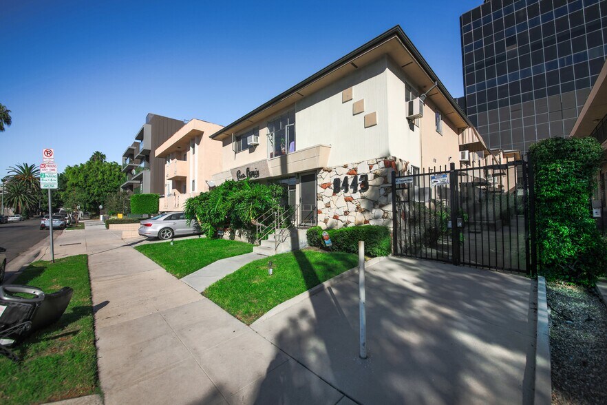 More Photos Of 8443 Blackburn Ave, Los Angeles Apartments For Sale