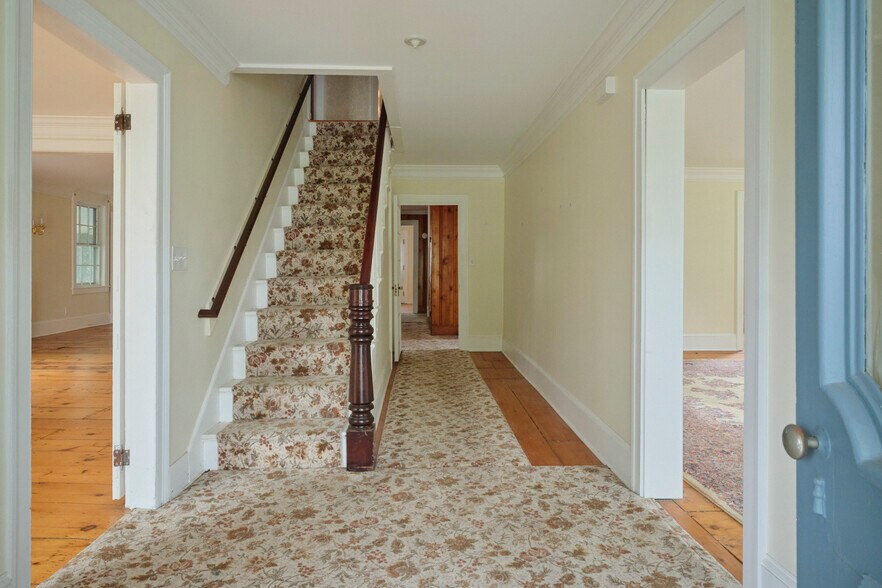 More Photos Of 267 Main St, Schoharie Hospitality For Sale