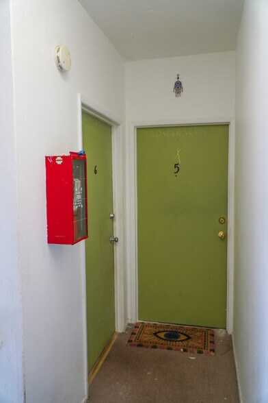 More Photos Of 2114 Abbott St, San Diego Apartments For Sale