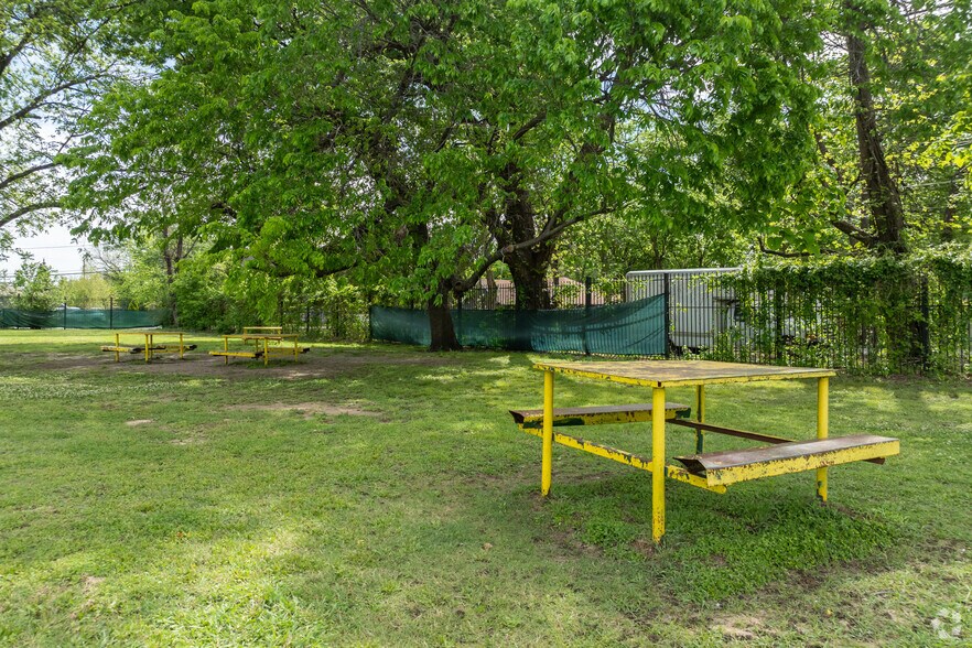 More Photos Of 3410 Fordham Rd, Dallas Apartments For Sale