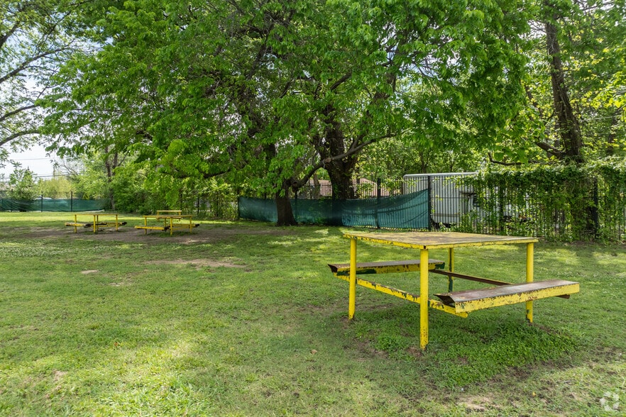 More Photos Of 3410 Fordham Rd, Dallas Apartments For Sale