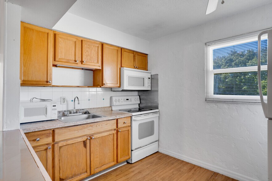 More Photos Of , Fort Myers Multifamily For Sale