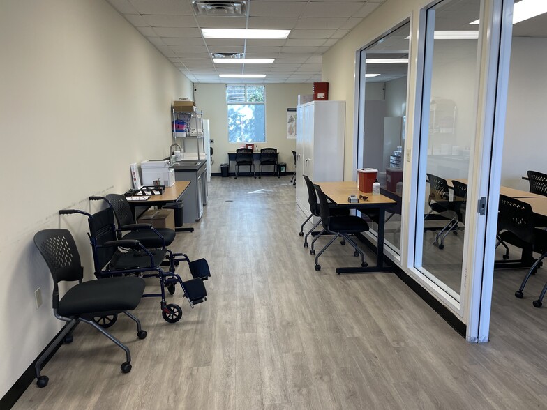More Photos Of 3115 College Park Dr, Conroe Medical For Lease