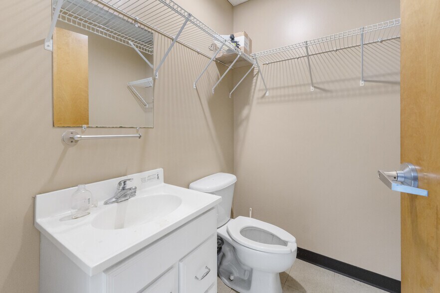 More Photos Of 2420 Argillite Rd, Flatwoods Freestanding For Lease