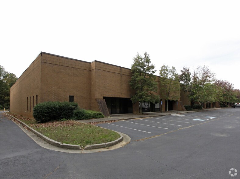 Primary Photo Of 1025 Cobb International Dr, Kennesaw Distribution For Lease