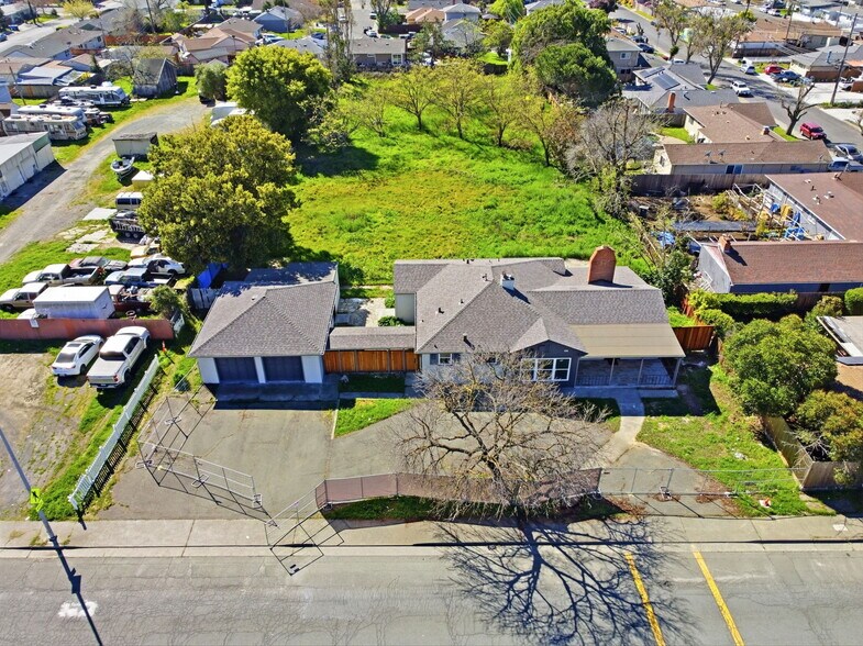 Primary Photo Of 2417 Springs Rd, Vallejo Daycare Center For Lease