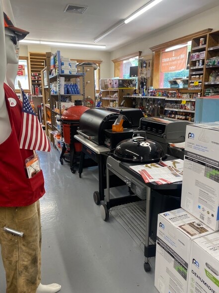 More Photos Of 3120 Lexington Ave, Mohegan Lake Freestanding For Sale