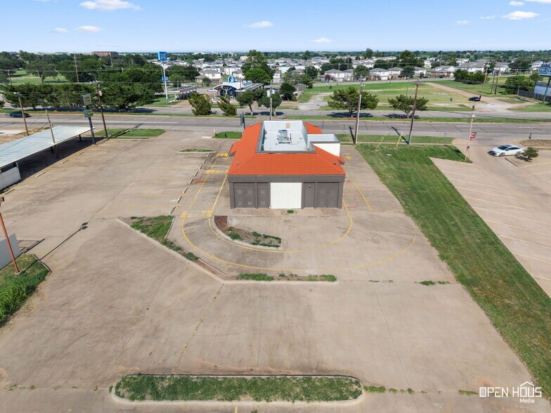 More Photos Of 3900 Sheppard Access Rd, Wichita Falls Freestanding For Sale