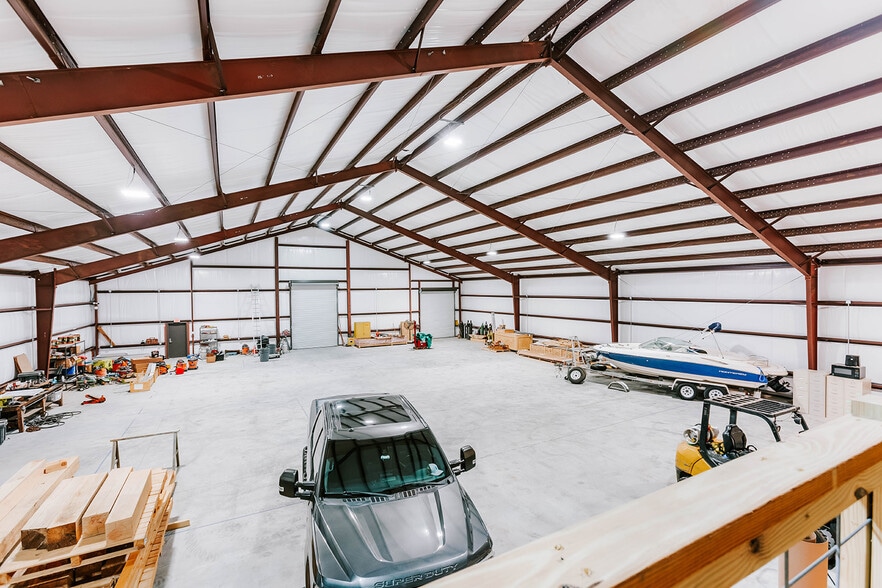 More Photos Of 4900 Highway 98 E, Comer Warehouse For Sale