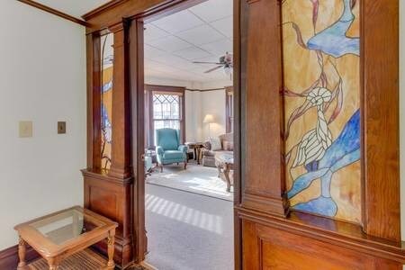 More Photos Of 707 NE 5th St, McMinnville Office For Sale