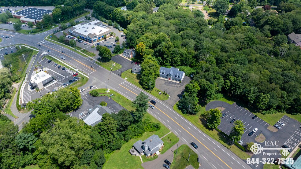 More Photos Of 238 Monroe Tpke, Monroe Medical For Lease