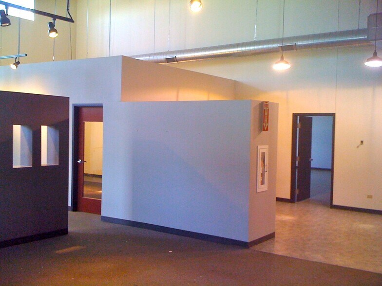 More Photos Of 1201 Teal Ave, Peotone Manufacturing For Lease