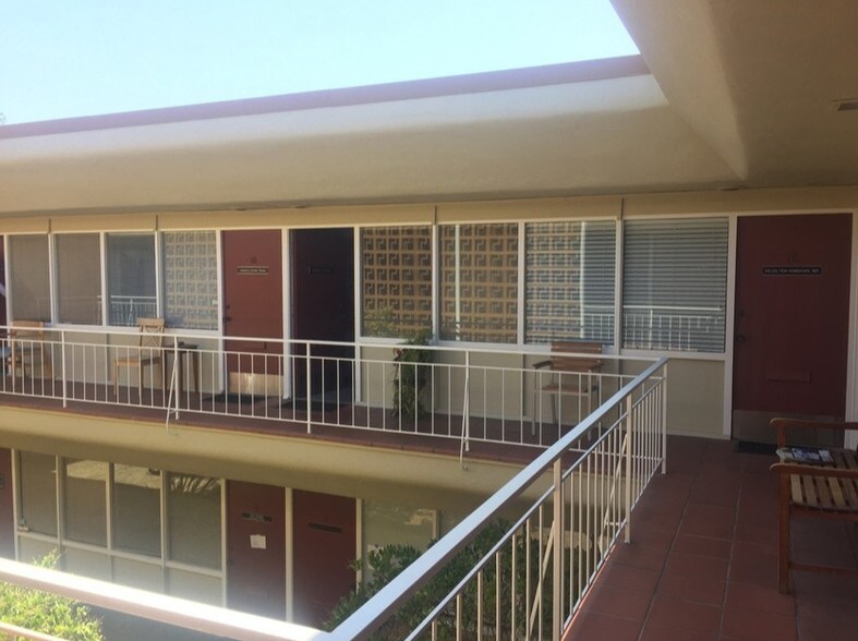 More Photos Of 415 Cambridge Ave, Palo Alto Medical For Lease