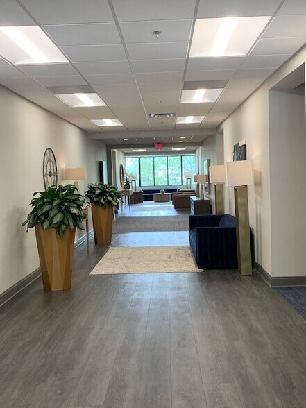 More Photos Of 601 Vestavia Pky, Birmingham Medical For Lease