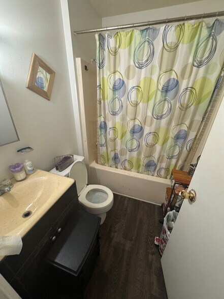 More Photos Of 509 Last Resort Ct, Cumberland Multifamily For Sale