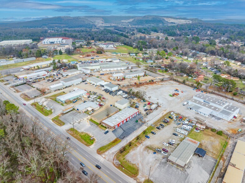 More Photos Of 2828 Jordan Ln NW, Huntsville Auto Repair For Sale