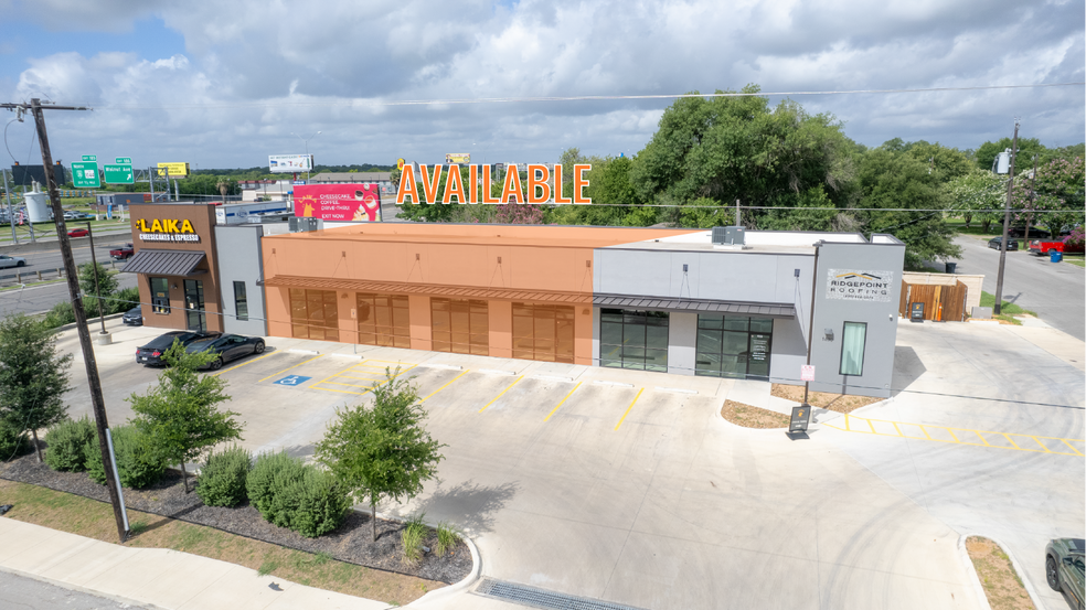 More Photos Of 1430 Unicorn Ave, New Braunfels Storefront For Lease