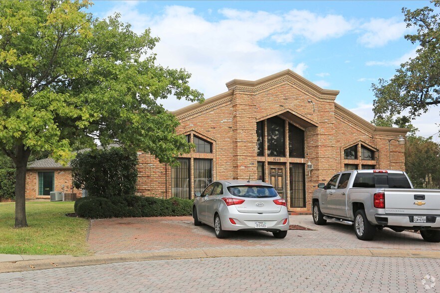 Primary Photo Of 9285 Huntington Sq, North Richland Hills Office For Sale