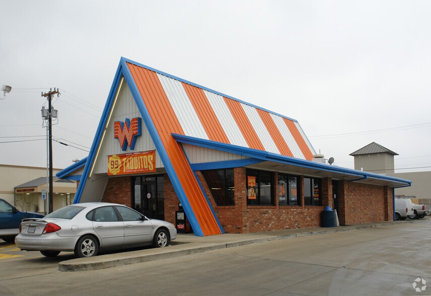 More Photos Of 2545-2567 SW Military Dr, San Antonio Unknown For Lease