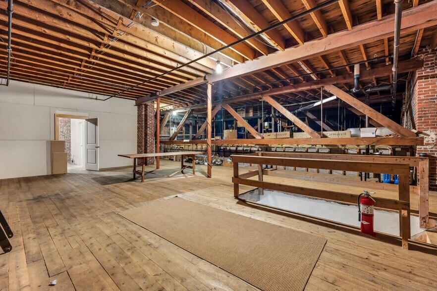 More Photos Of 192 Main St, Ellsworth Storefront For Sale