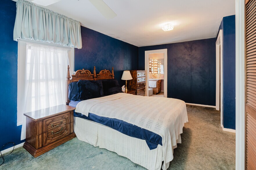 More Photos Of 1201 Washington St, Watertown Office Residential For Sale