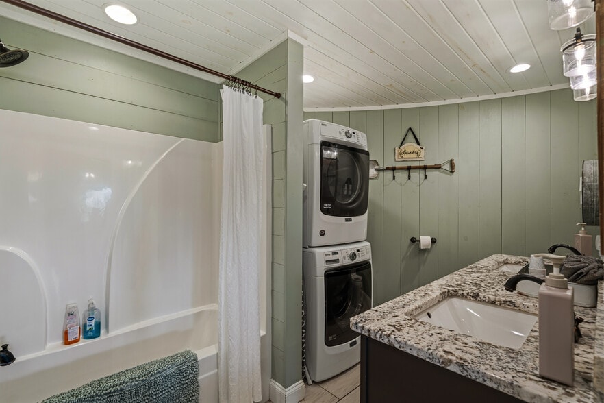 More Photos Of 75 County Road 171, Corinth Lodge Meeting Hall For Sale