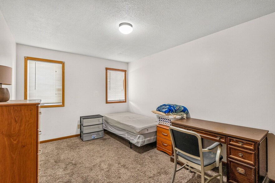 More Photos Of 875-885 25th St, Lincoln Apartments For Sale