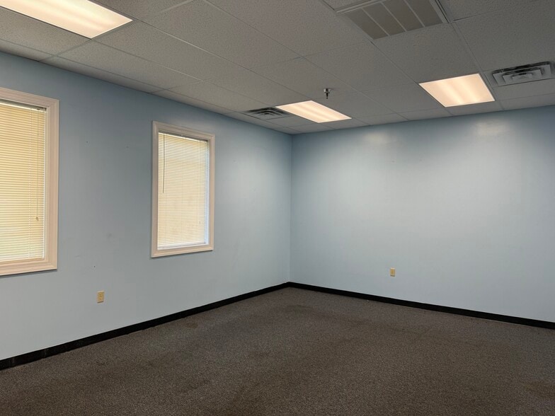 More Photos Of 20850 Langley Rd, Lexington Park Religious Facility For Lease