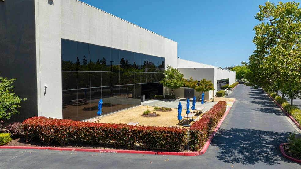 More Photos Of 350 E Plumeria Dr, San Jose Research And Development For Sale