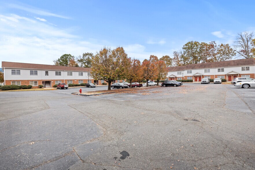 More Photos Of 3456-3480 Jondon Ln, Gastonia Apartments For Sale