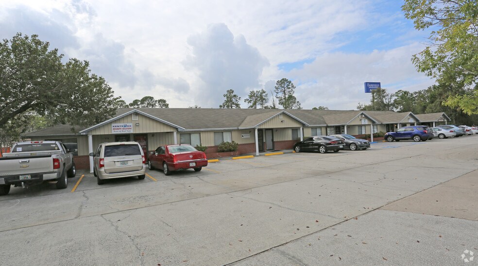 More Photos Of 350 Eldridge Ave, Orange Park Office For Lease