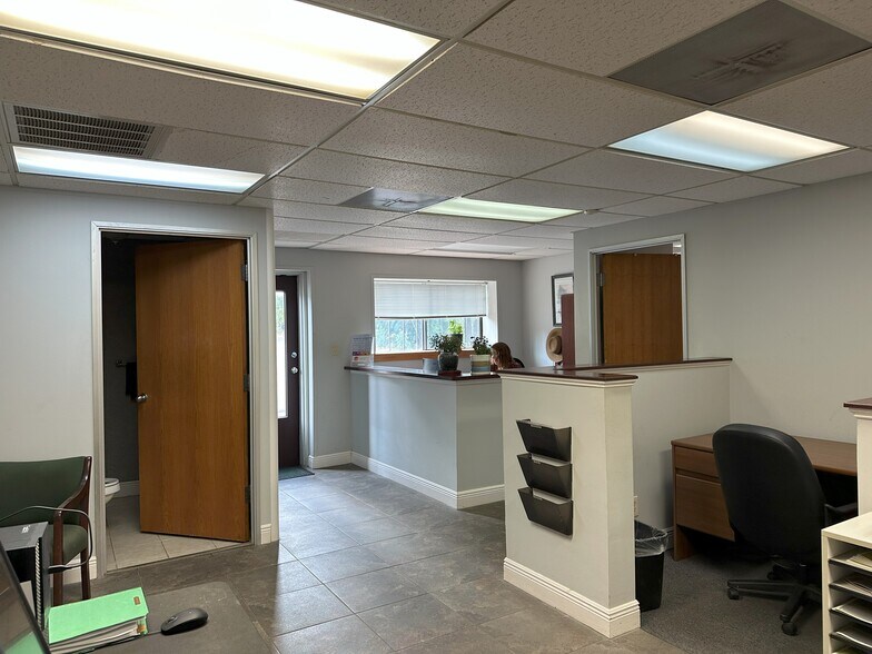 More Photos Of 8862 290 W, Austin Warehouse For Sale